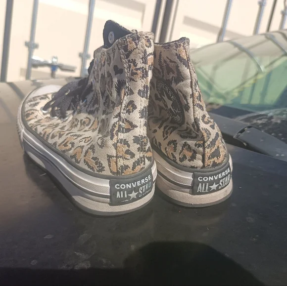 Leopard converse shoes sz 2 - Picture 4 of 11